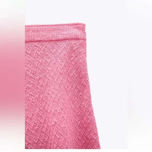 Long Textured Skirt - Picture 8 of 9